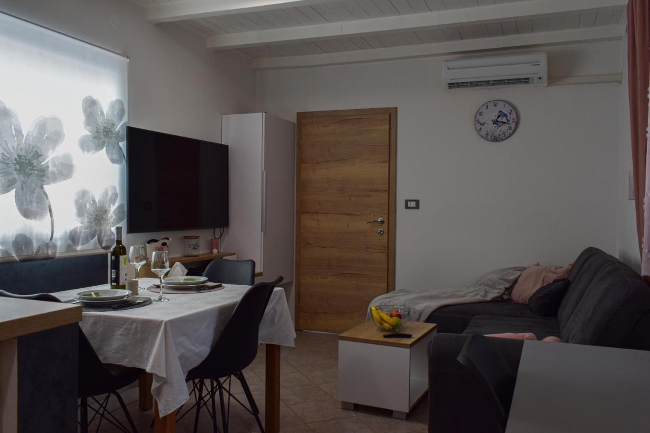 House Masha Pula